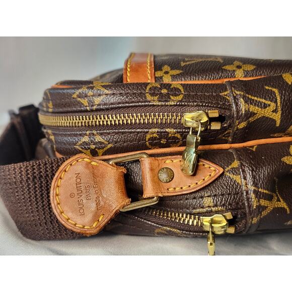 SOLD Louis Vuitton LV Monogram the Reporter PM Crossbody Bag Canvas Vachetta - Picture 6 of 15